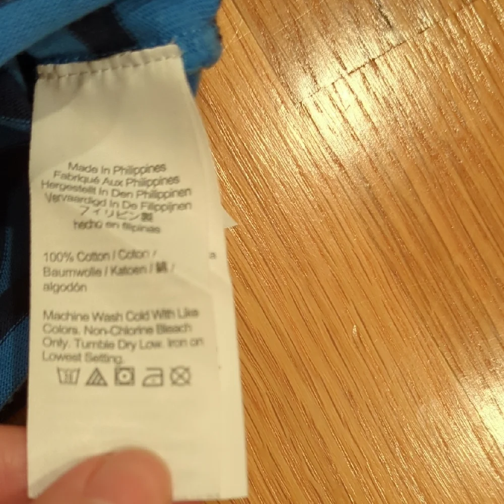 J. Crew  Preppy Nautical Coastal Beach Large cropped boat neck Blue Stripe Top - Picture 4 of 7